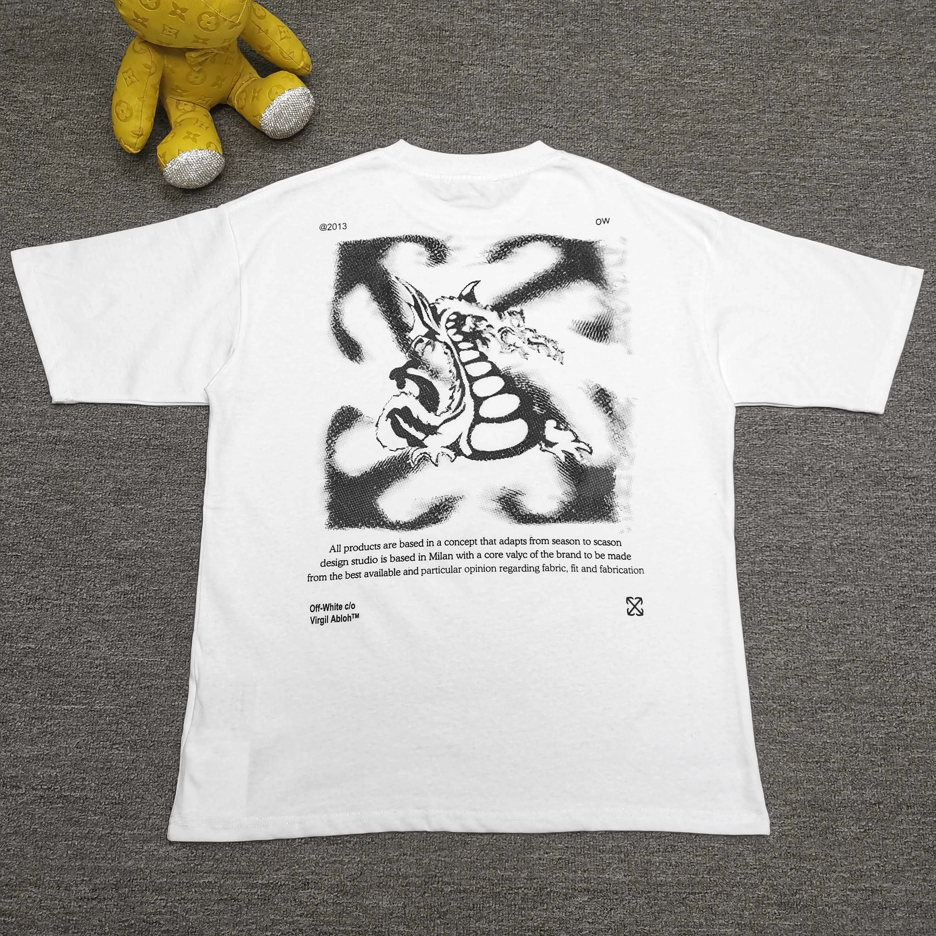 off white new graffiti dragon loose version short-sleeved T-shirt Size: S M L XL Color: Black White P240